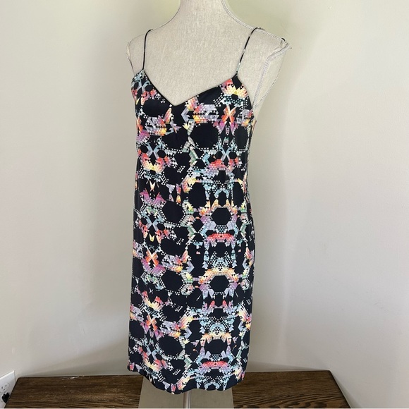 TIBI Gray/geometric print sleeveless dress - Size 0 - Picture 6 of 11